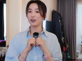演员吕一首次晒北京小家，内室杂乱东西多，光线暗！网友：老公呢-芝麻资源分享网