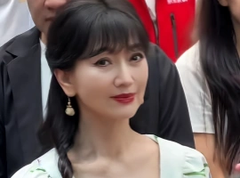 赵雅芝西湖被偶遇，满脸皱纹，瘦得皮包骨，网友：不老女神真老了-芝麻资源分享网